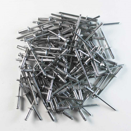 Blister de 105 rebites 2,4x8mm 7hSevenOn Elec Ferramentas 2 Blister de 105 rebites 2,4x8mm 7hSevenOn Elec Ferramentas 2